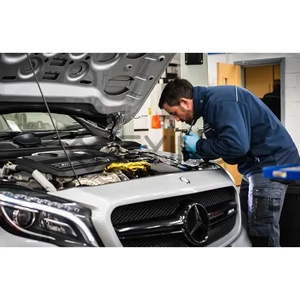 Vehicle Battery Maintenance Service