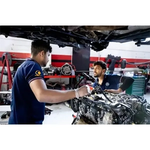 Vehicle Engine Repair Service